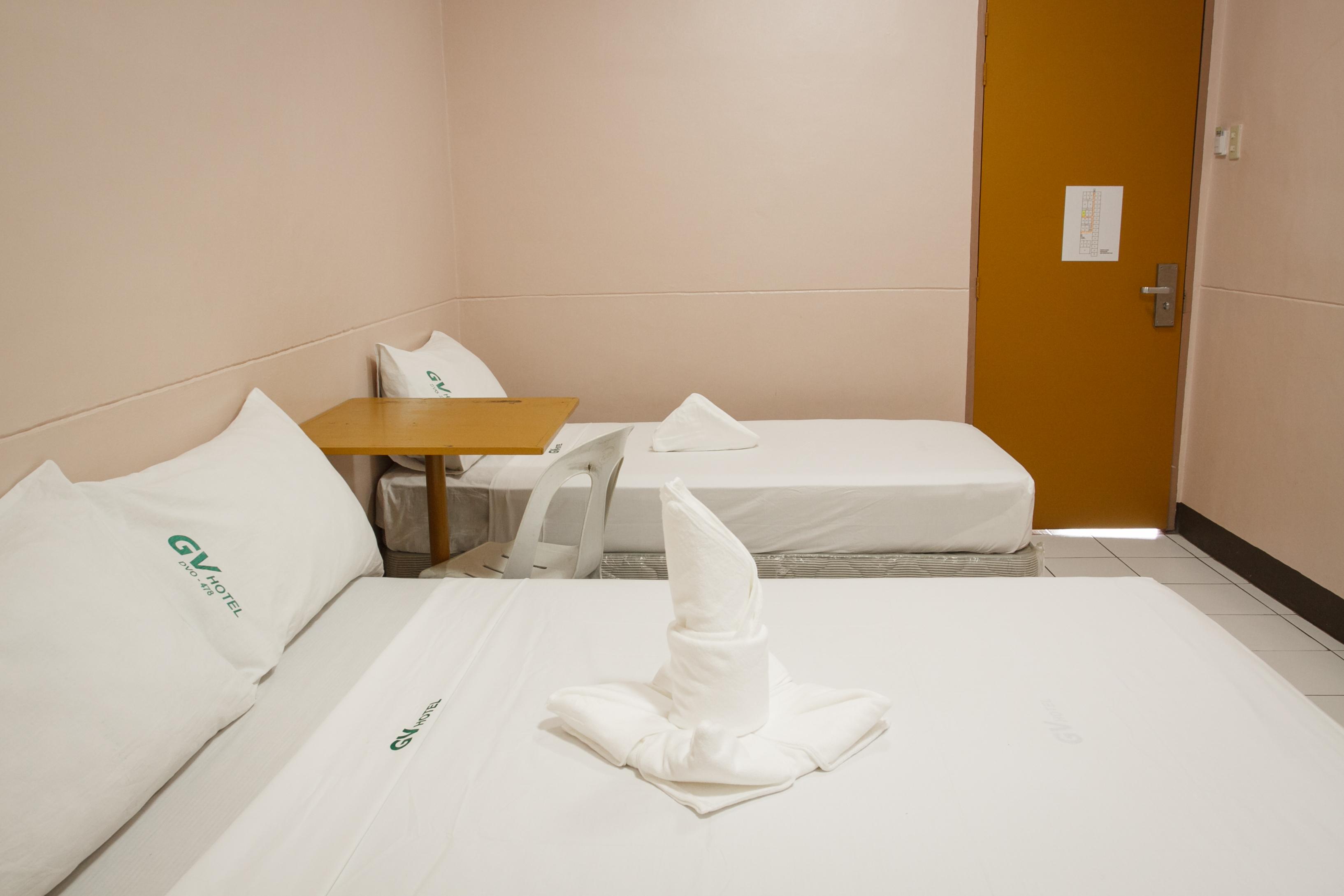 Gv Hotel - Davao Екстер'єр фото